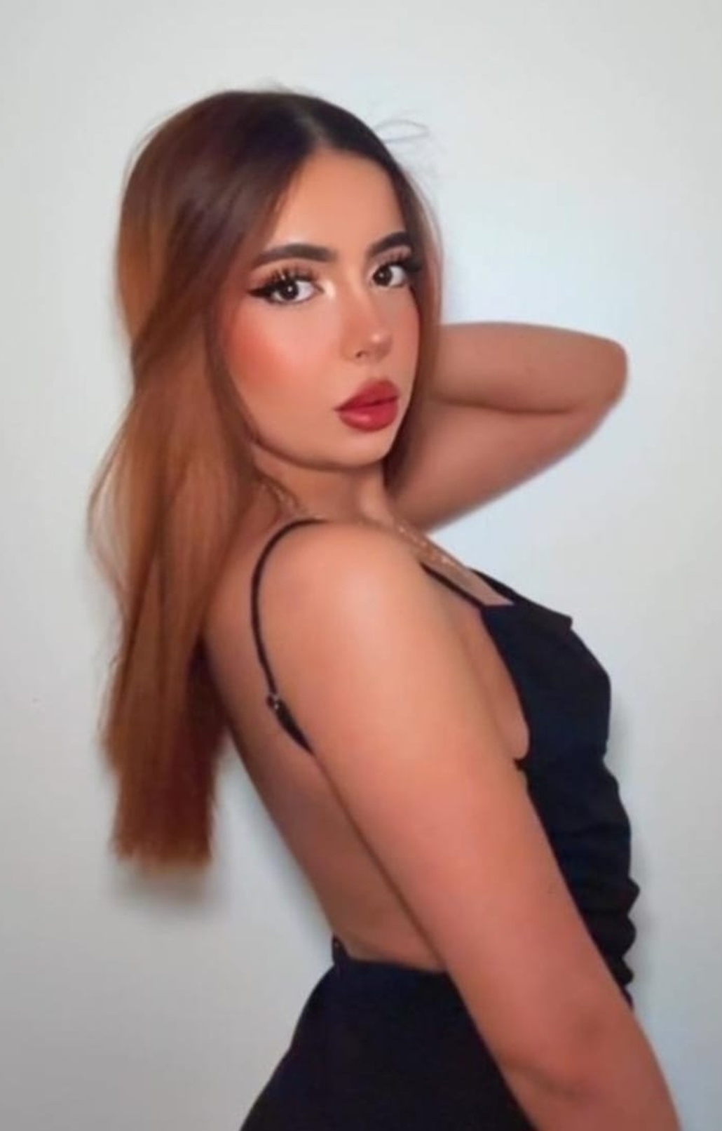 680615957|LAURA|Escort