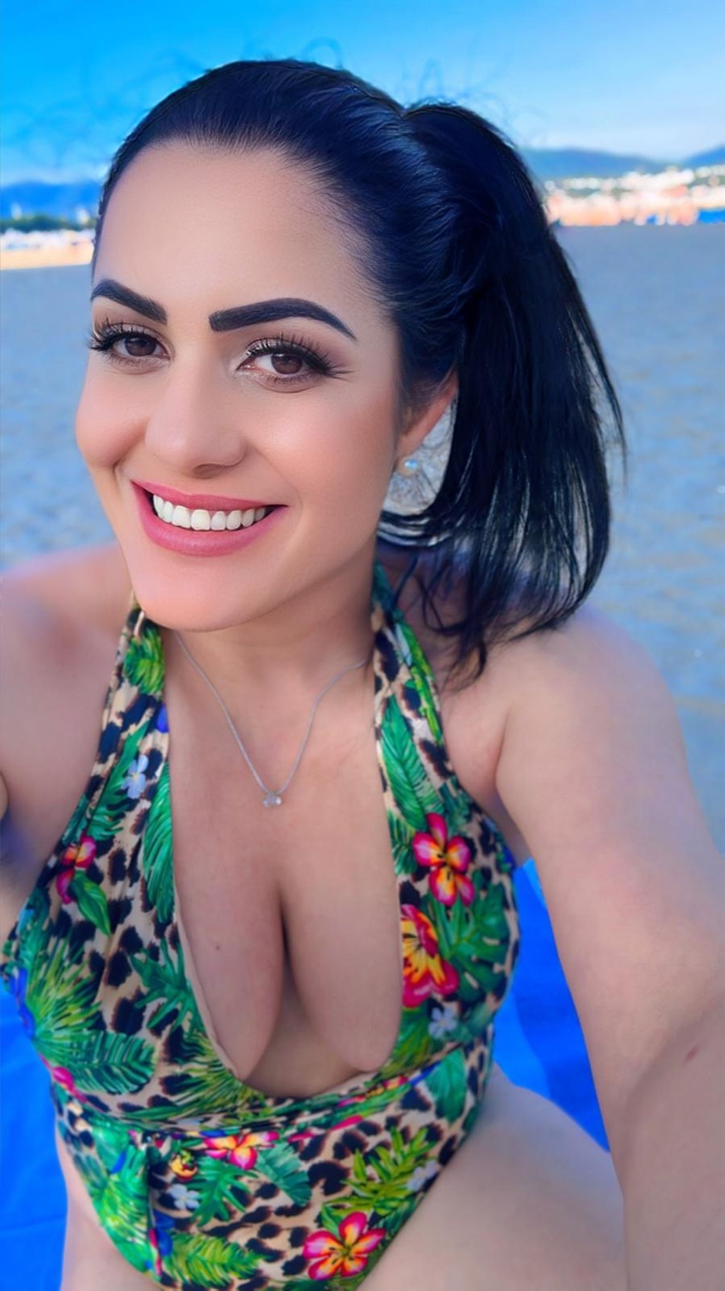 696866278|PATY|Puta