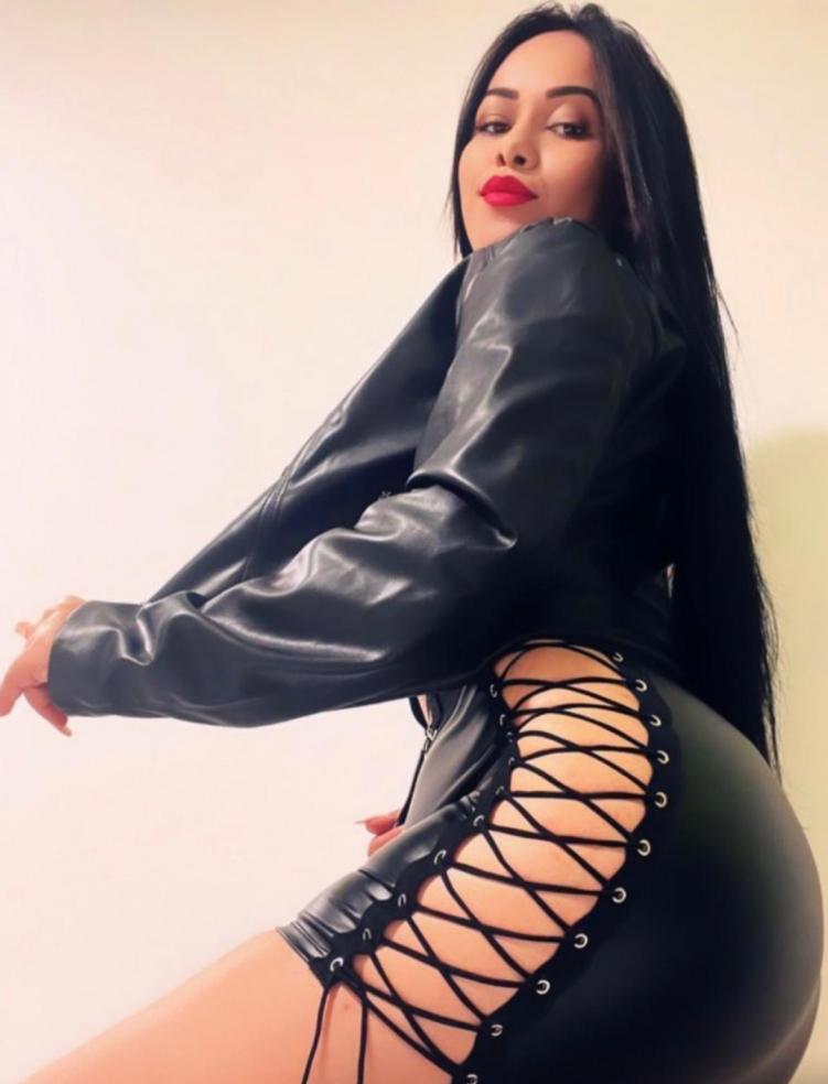612462798|MAR|Chica