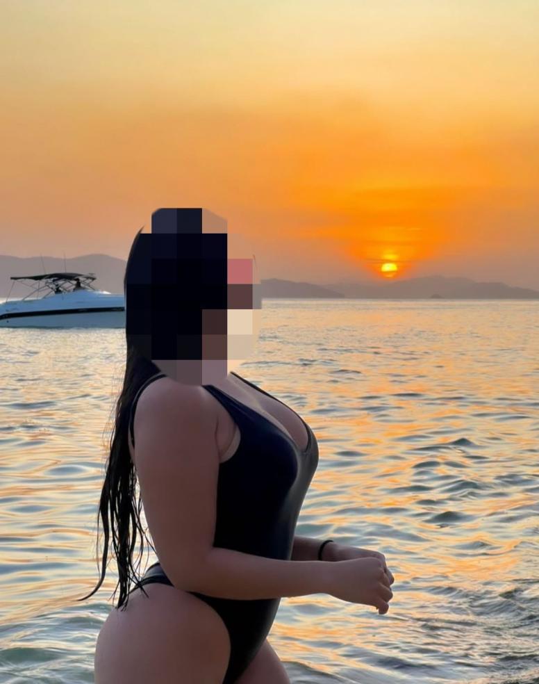 611328165|SARAH|Chica