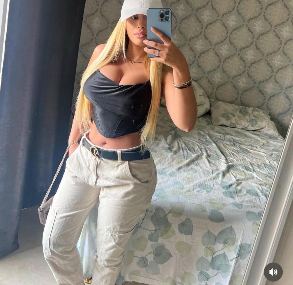 603118018|CAROLINA|Chica