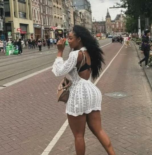 635931736|SAMIRA|Chica