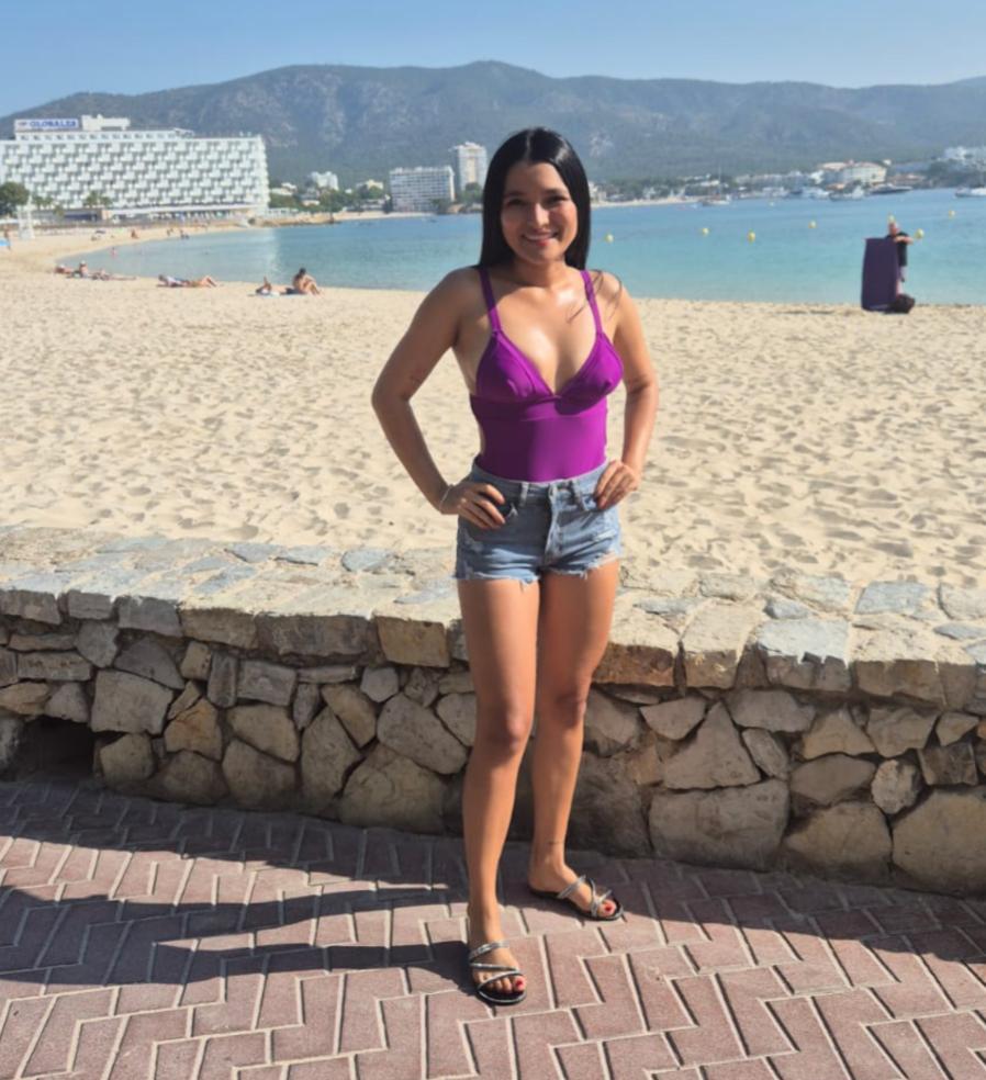 624945935|CORAL|Chica