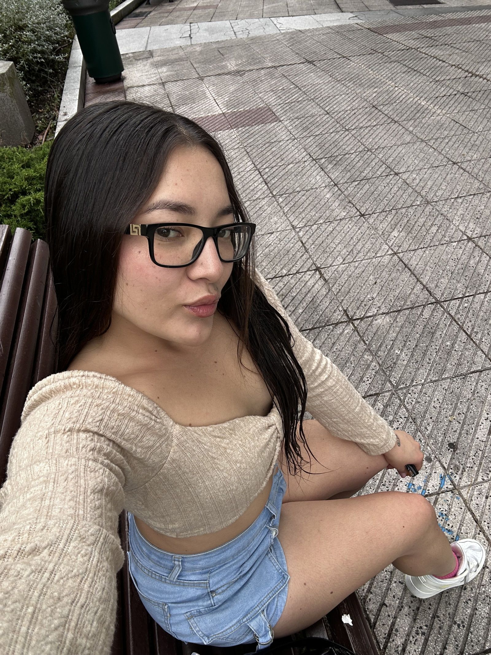 615460928|KELLY|Chica