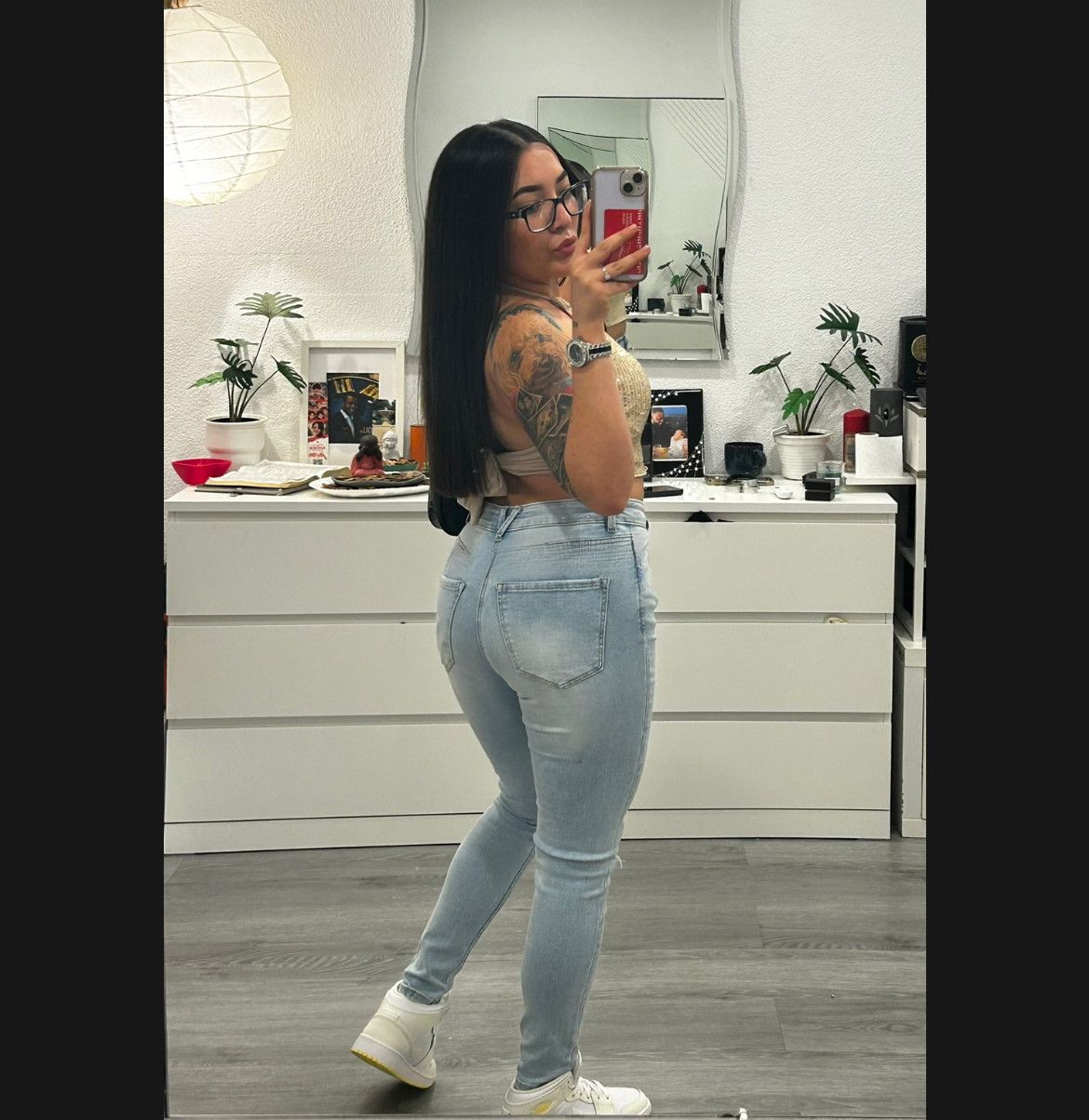 615460928|KELLY|Chica