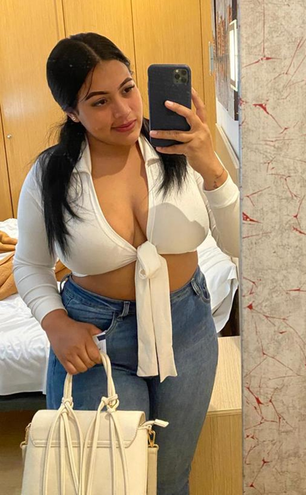 617350402|KARLA|Chica