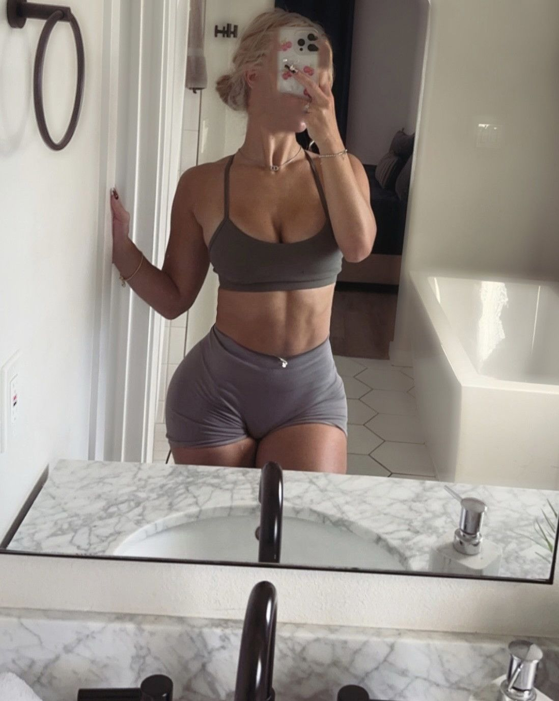 613257744|TAMARA|Chica