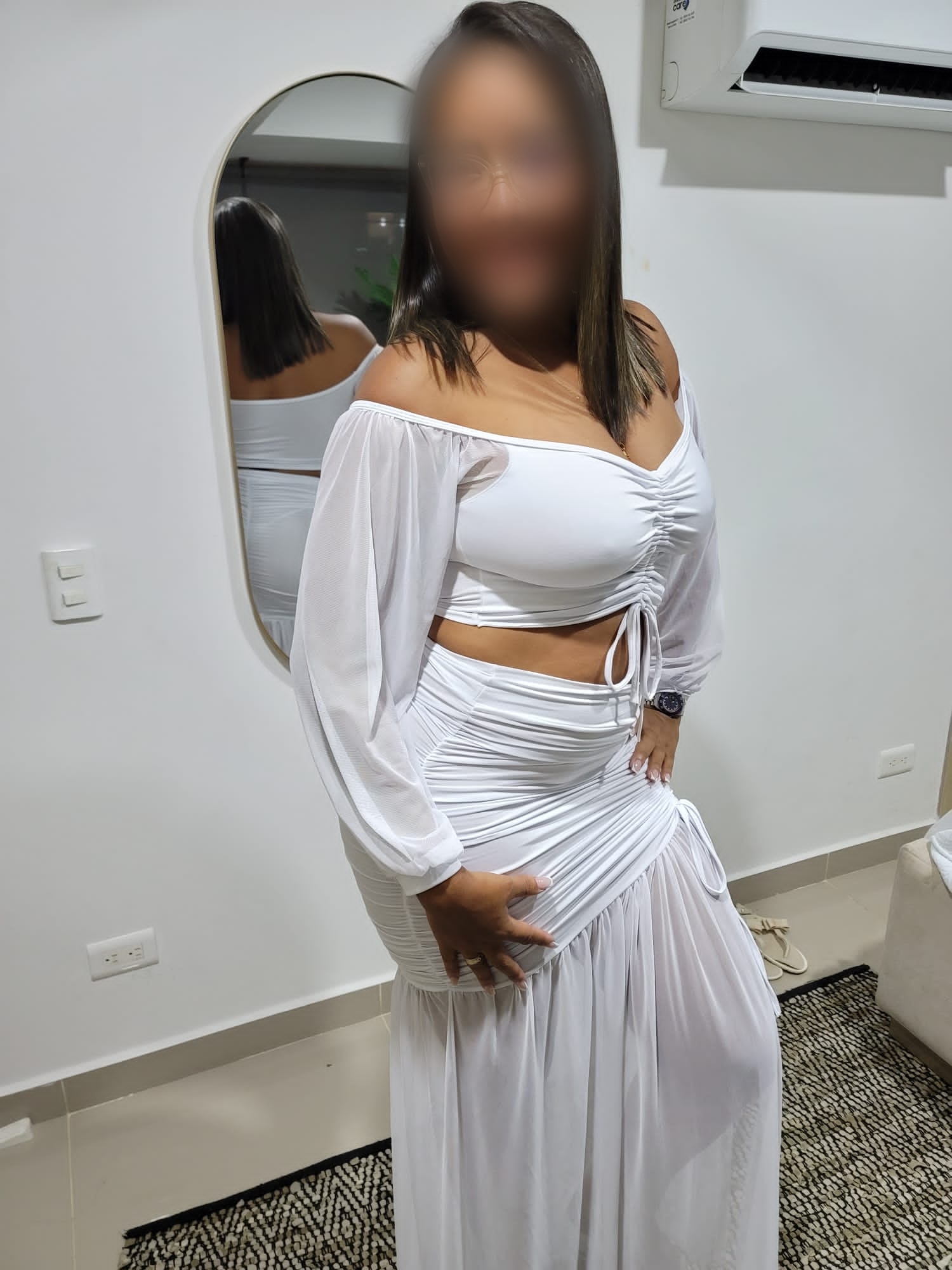 623567111|AILYN|Escort