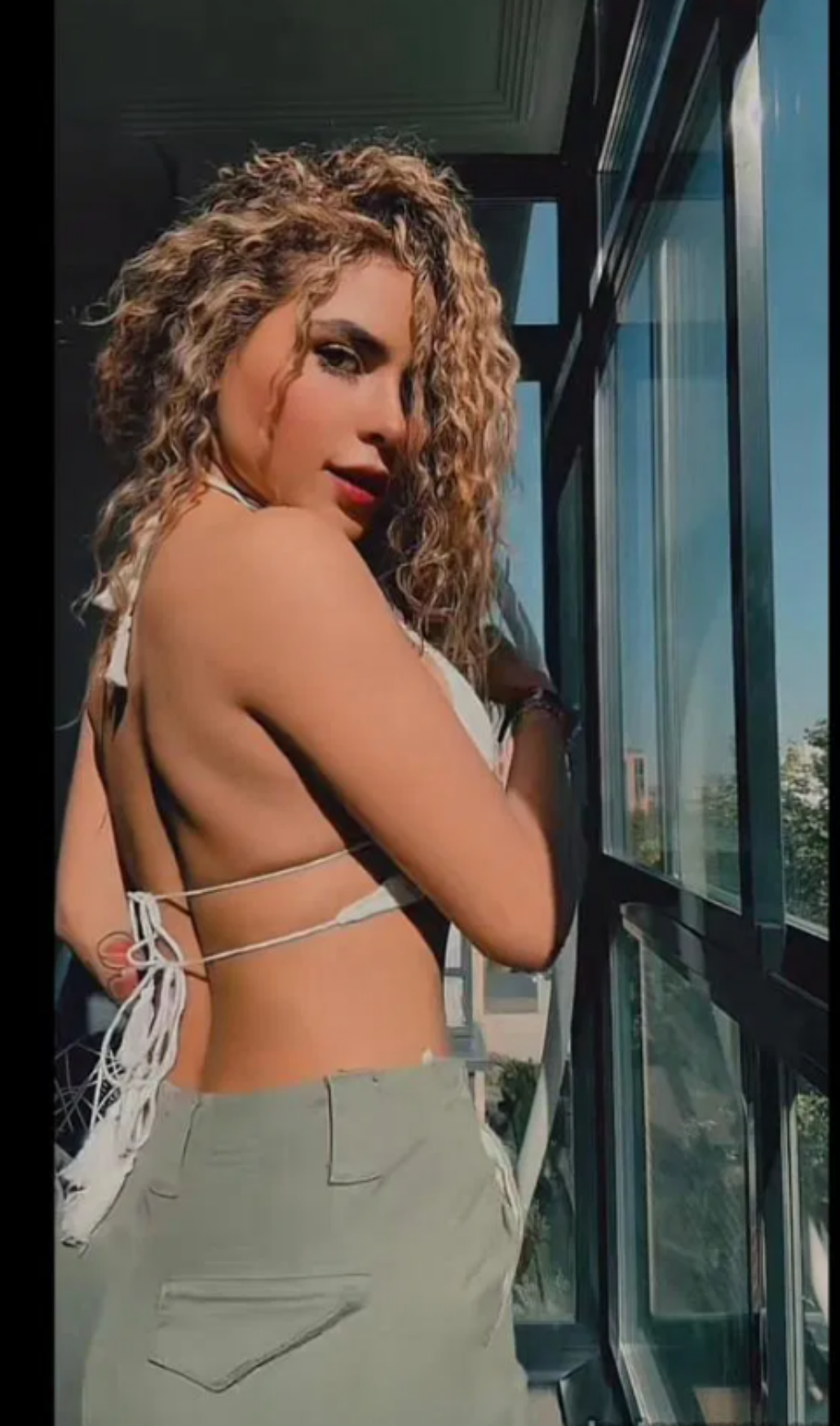 642733593|EVA|Chica