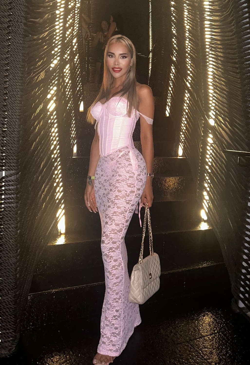645451336|MALEJA|Escort