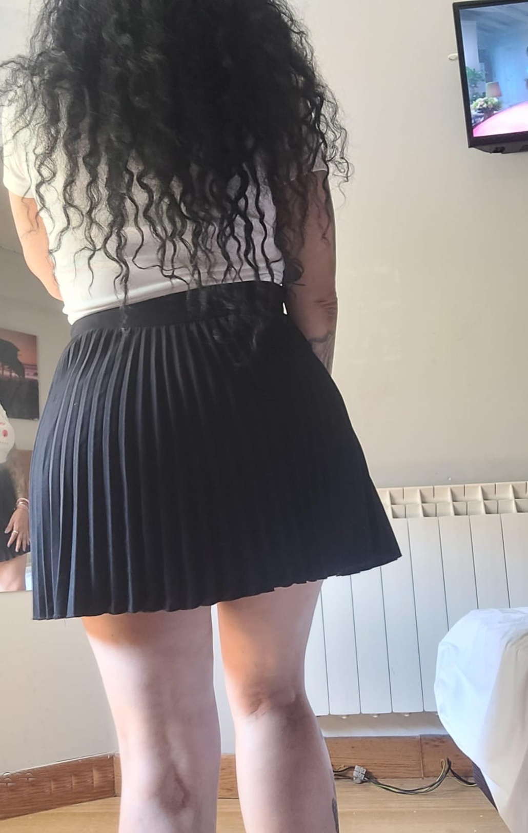 633113067|CONNI|Escort