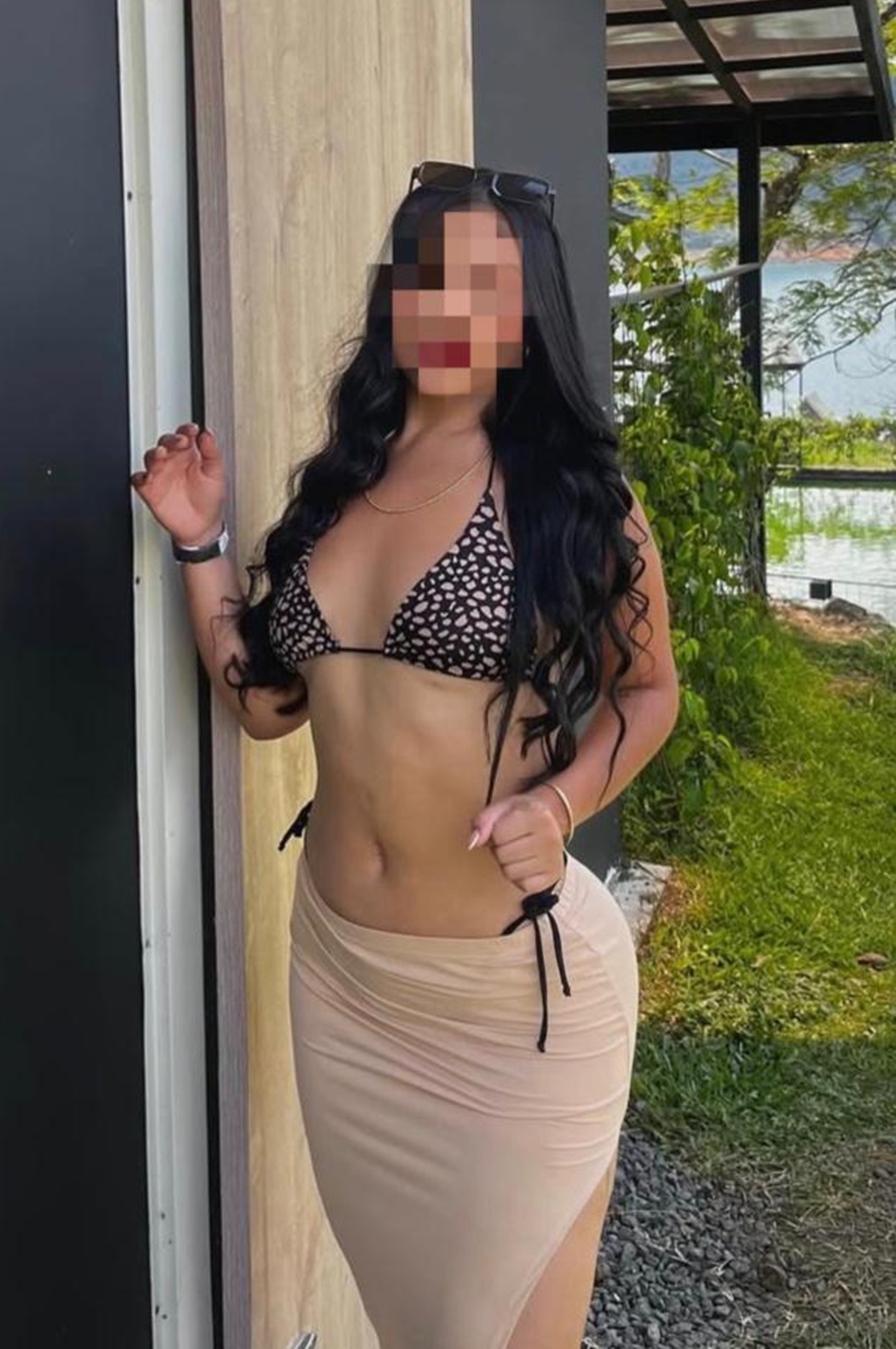 641893747|MARIANA|Escort
