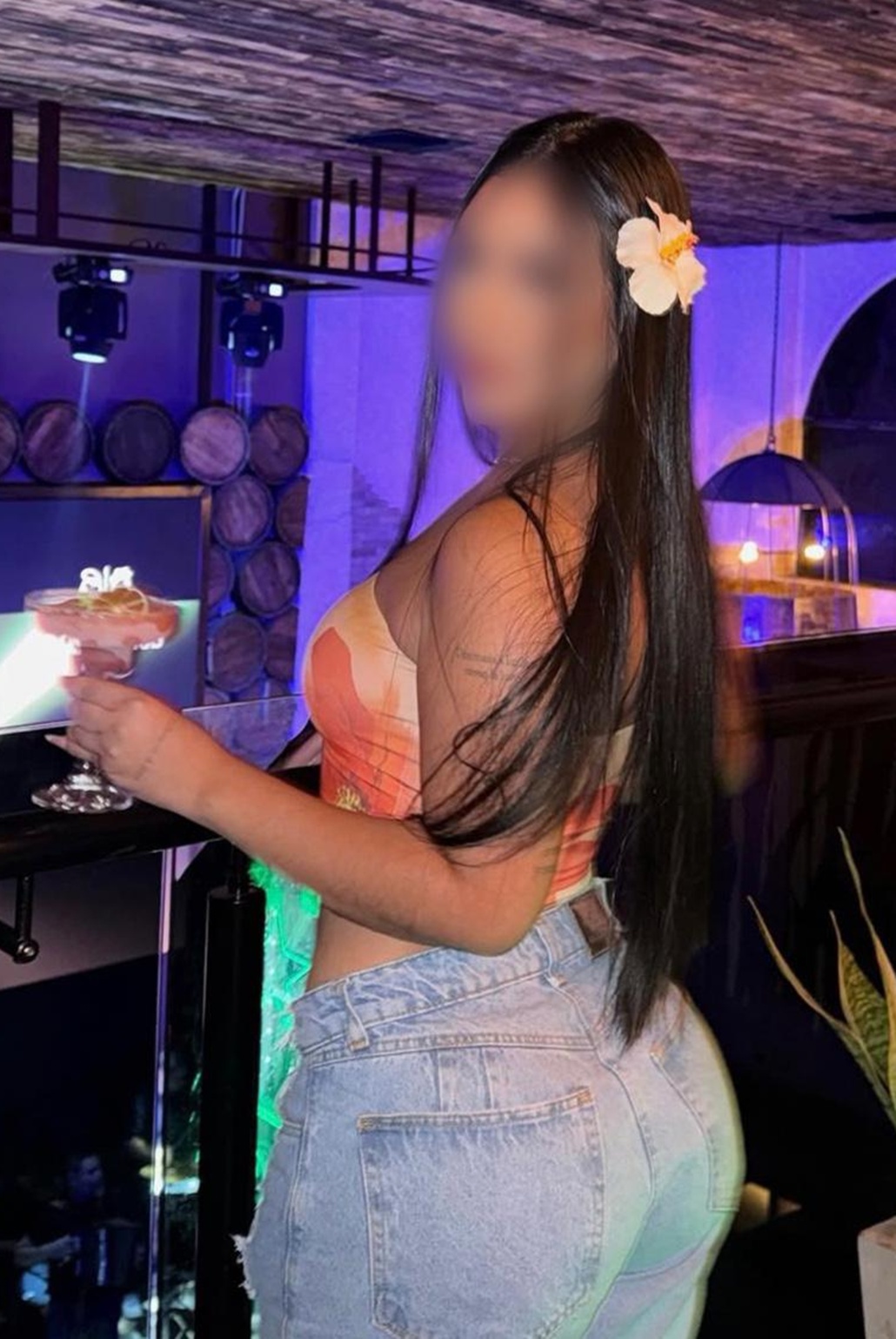 641893747|MARIANA|Escort