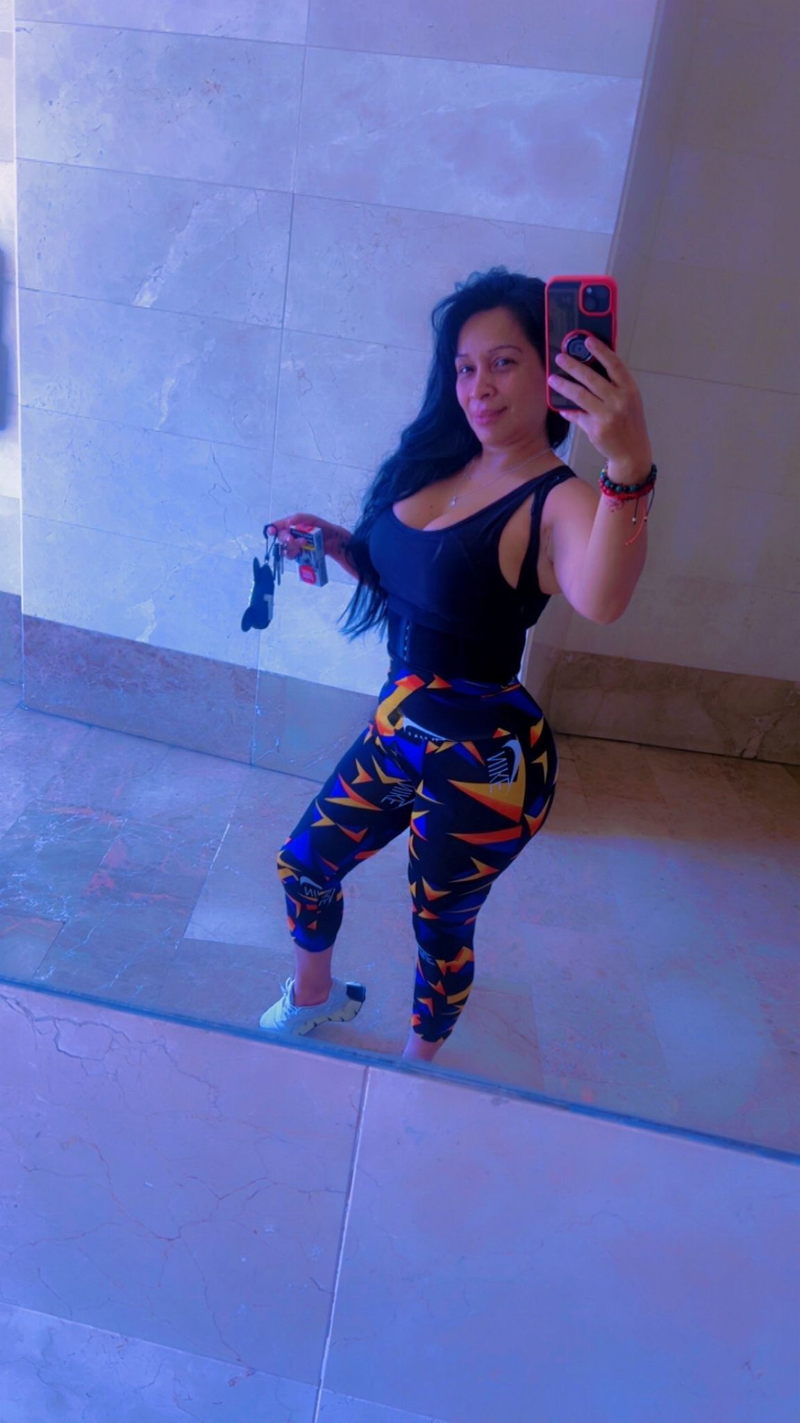 637784819|JHENE|Chica