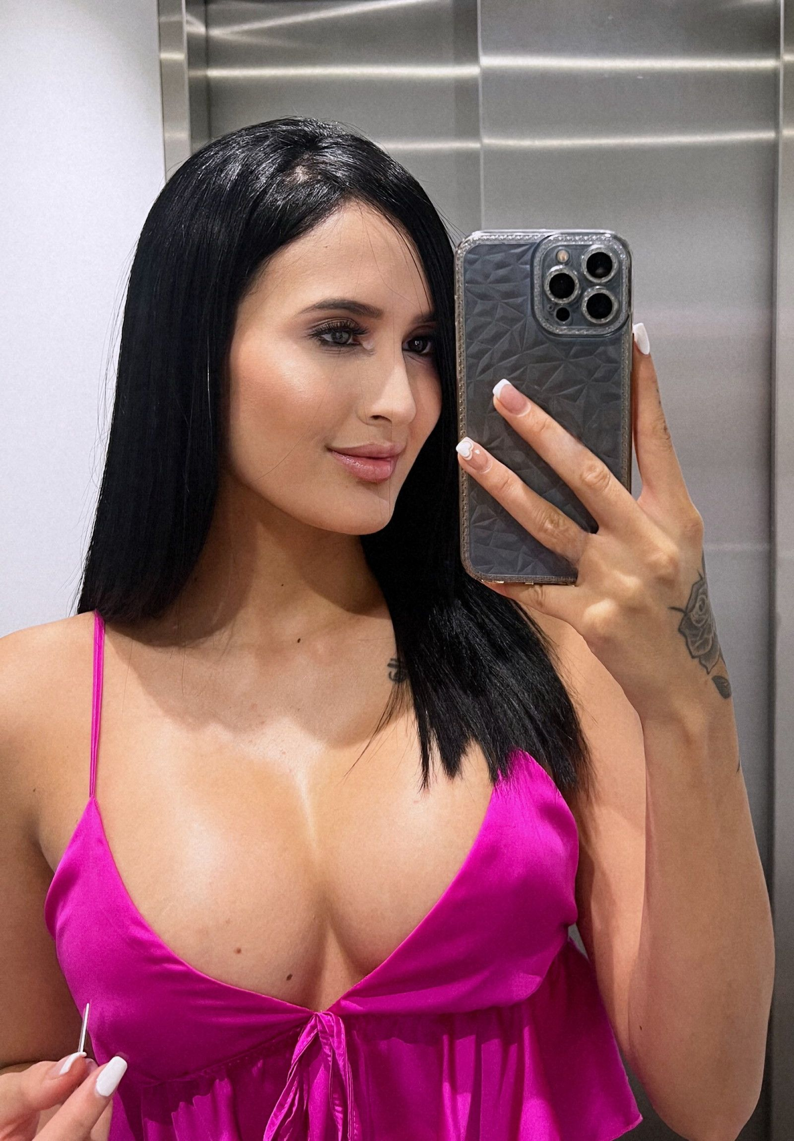 666818446|VANESA|Chica