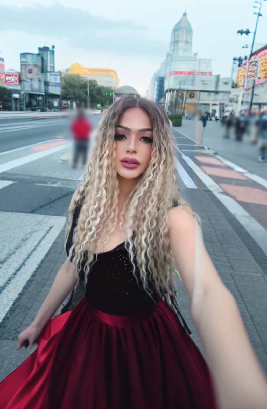 643112976|NICK RIOS|Transexual