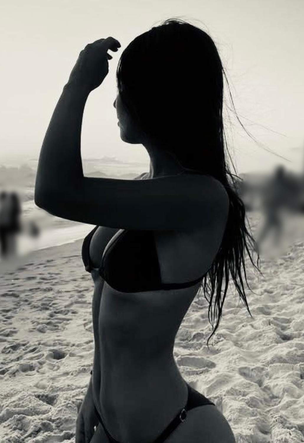 624694100|IRIS|Escort