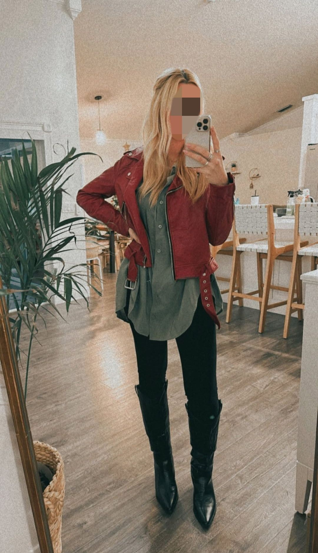 632971337|EVA|Chica