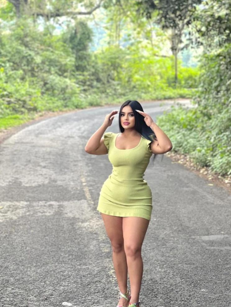 613590489|NIKOL|Chica