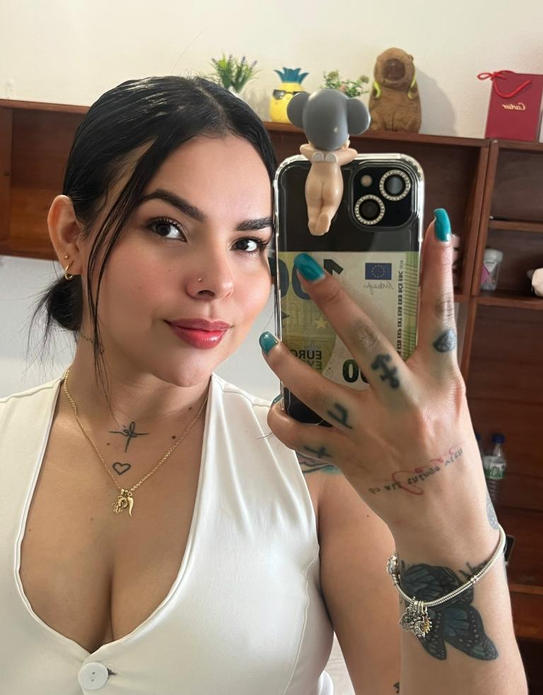 602626388|SALOM|Chica