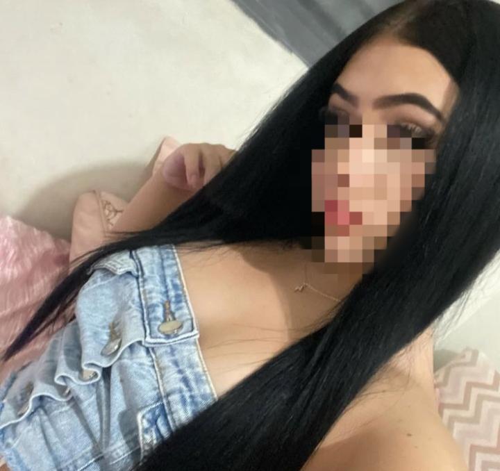 643901868|AINA|Chica
