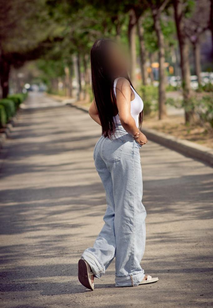 614692840|CAMILA|Chica