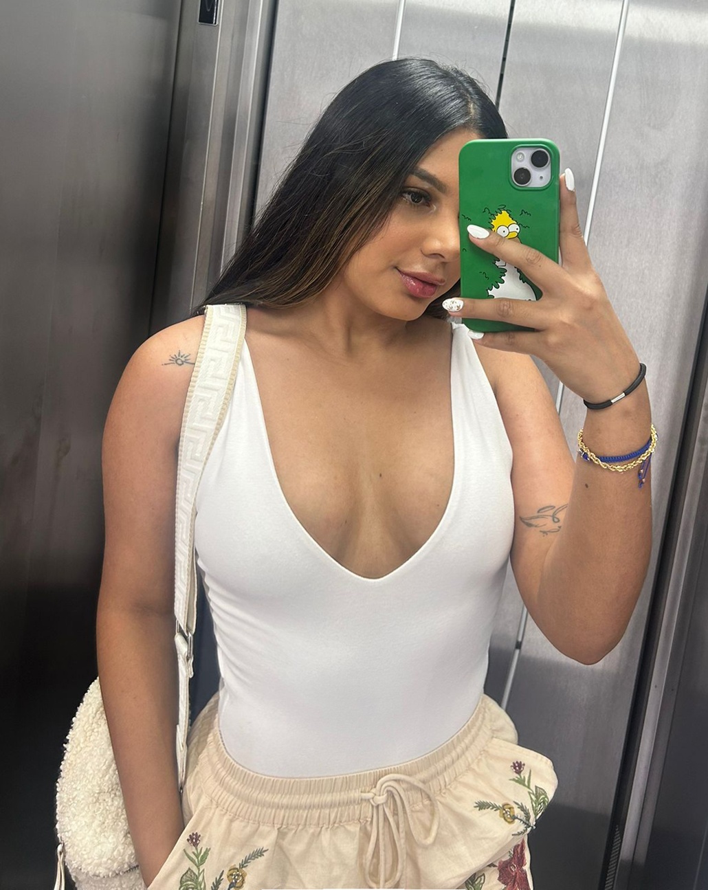602408736|NINA|Chica