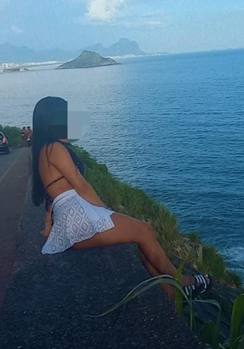 672425680|ANTONELA|Puta