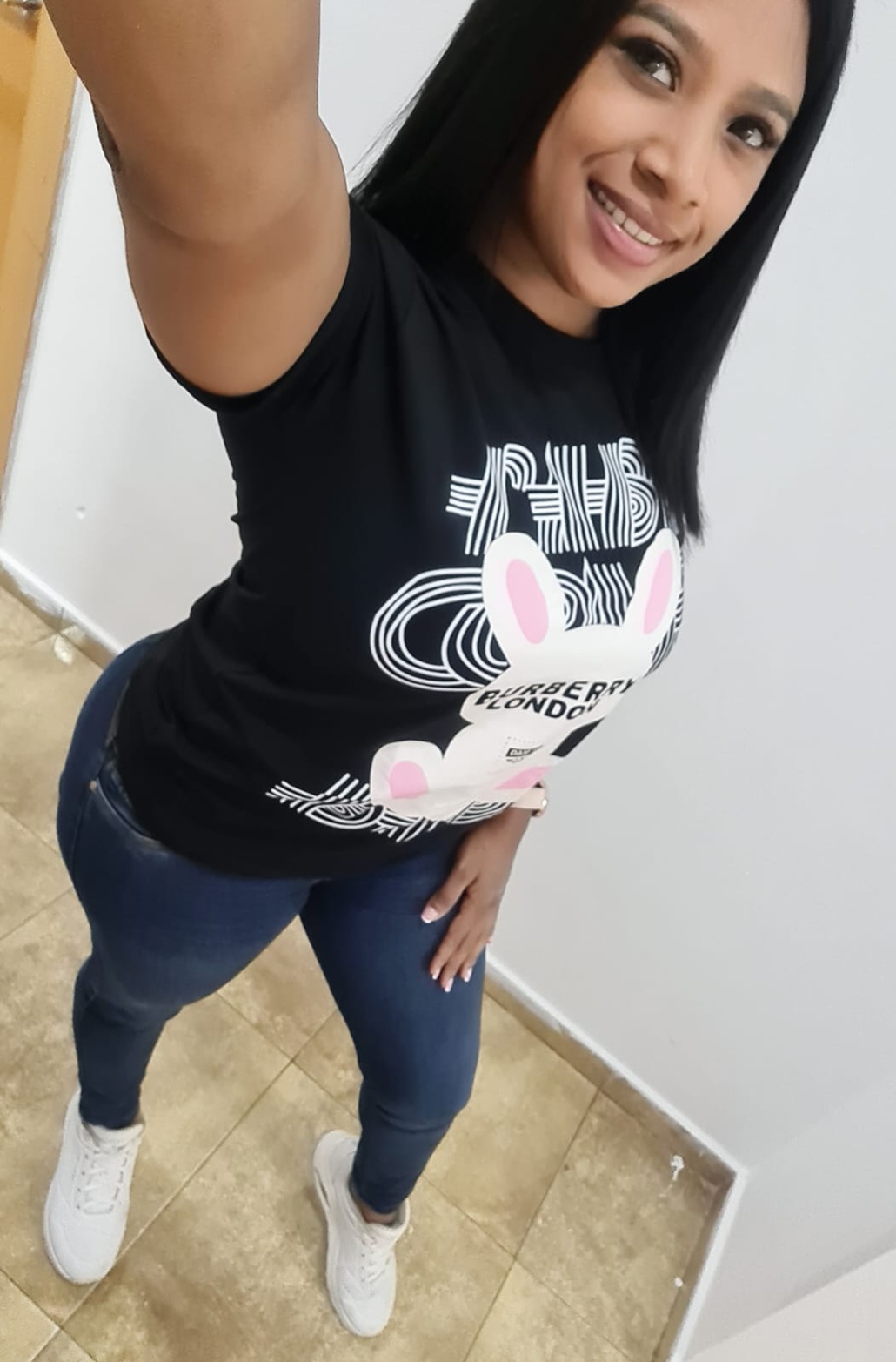 943465622|STEFANI|Chica