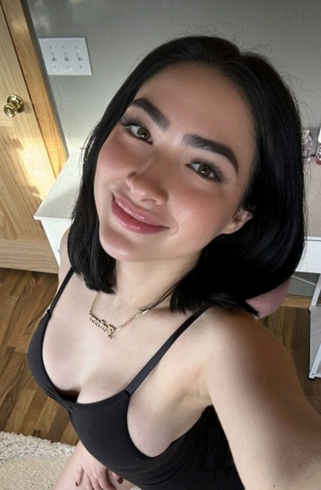 666573013|LUCIA|Chica