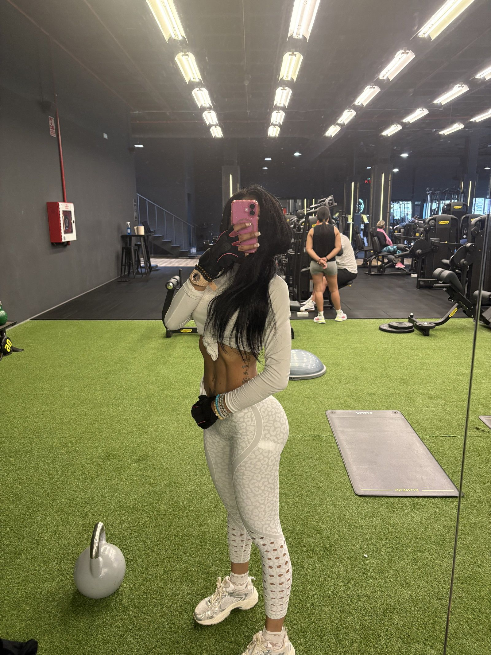 632964566|PAMELA|Chica