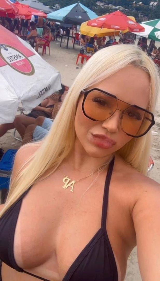 670724789|ANA|Chica
