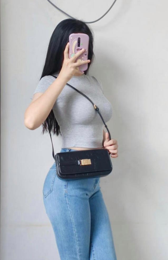 613293122|SORAYA|Chica
