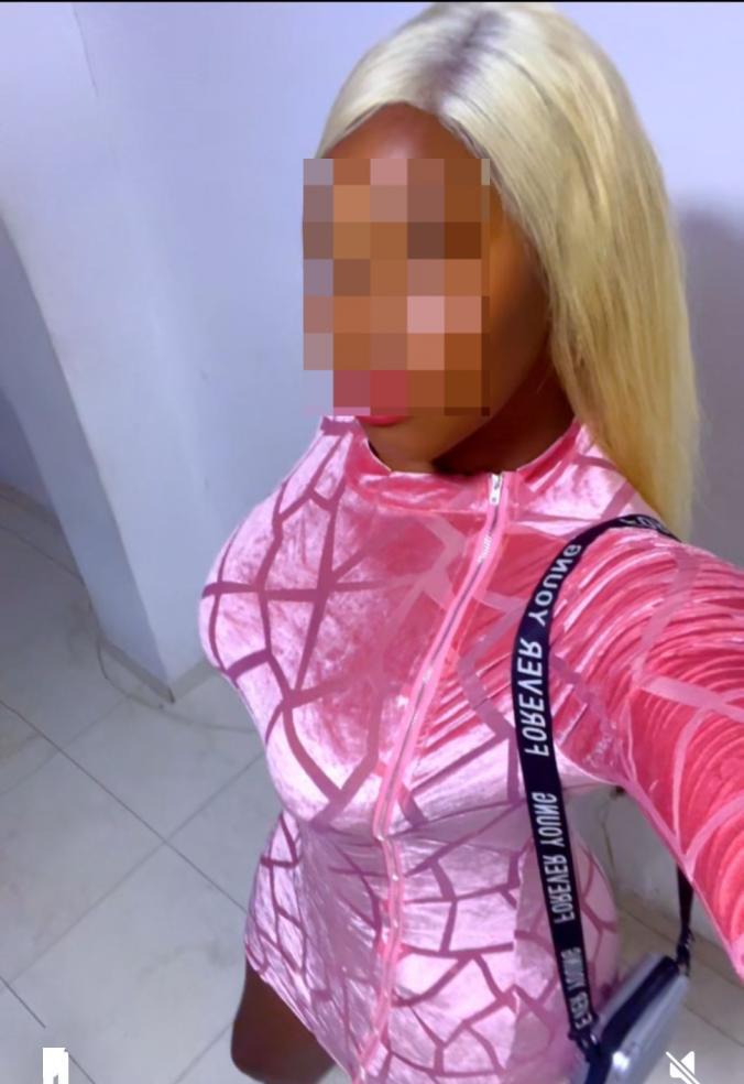 615422708|MELODY|Chica