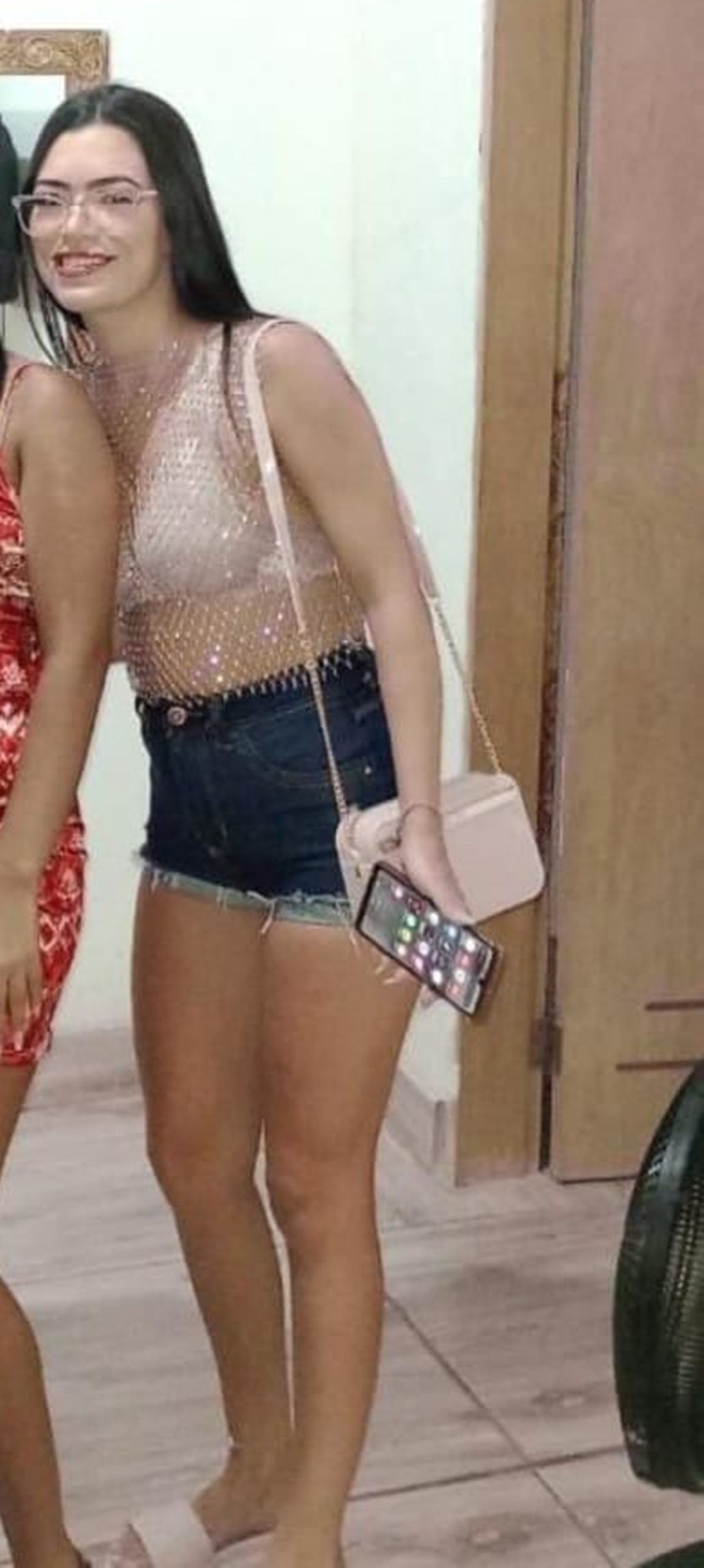 672425680|ANTONELA|Puta