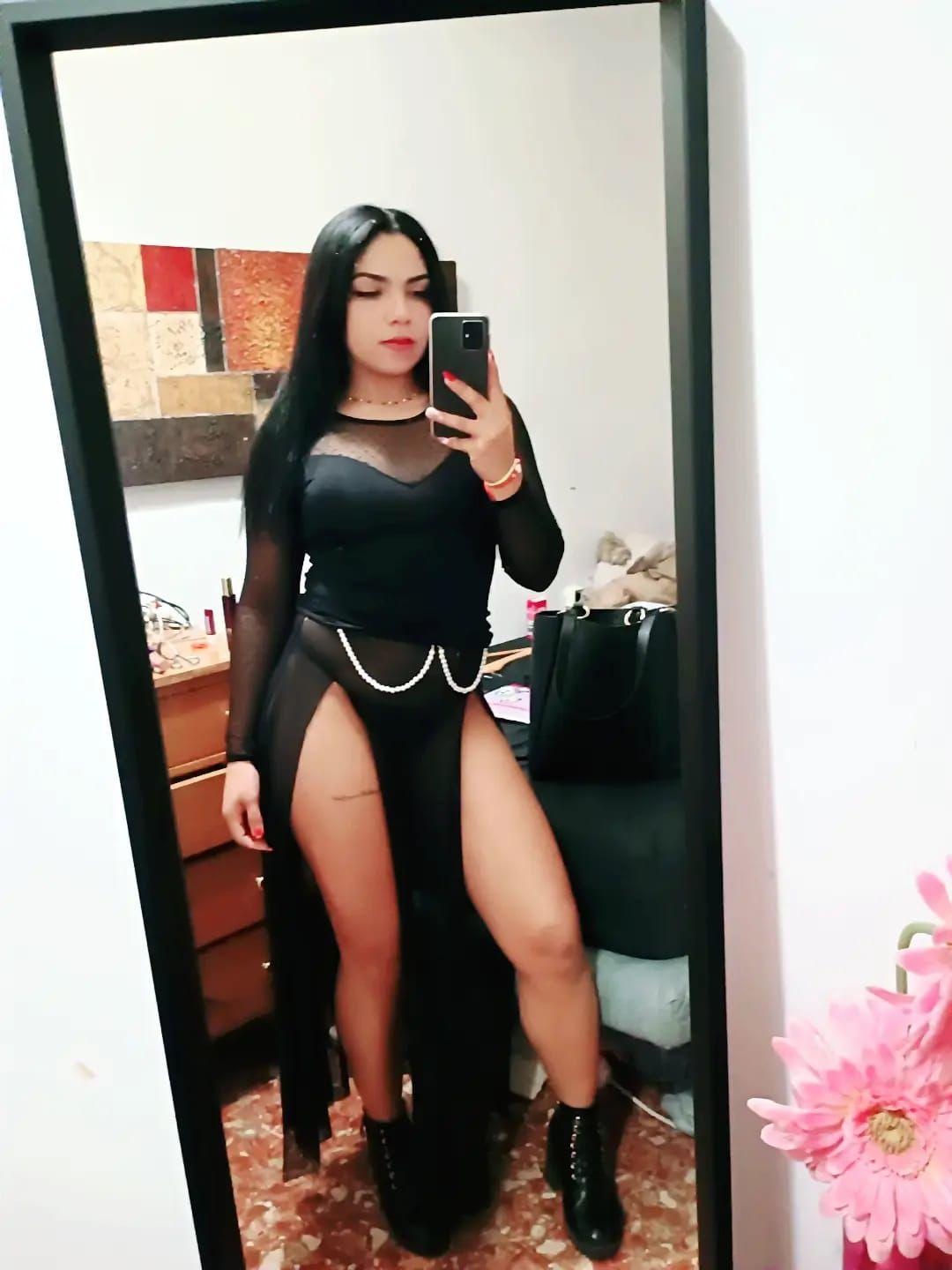 643238616|VALENTINA ELLE|Escort