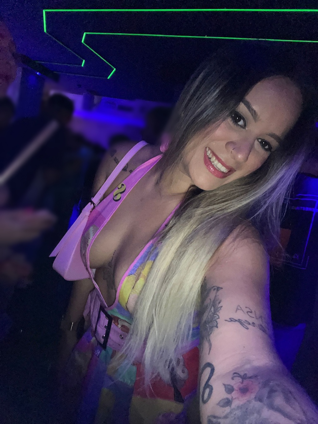 600690238|GRAZI|Chica