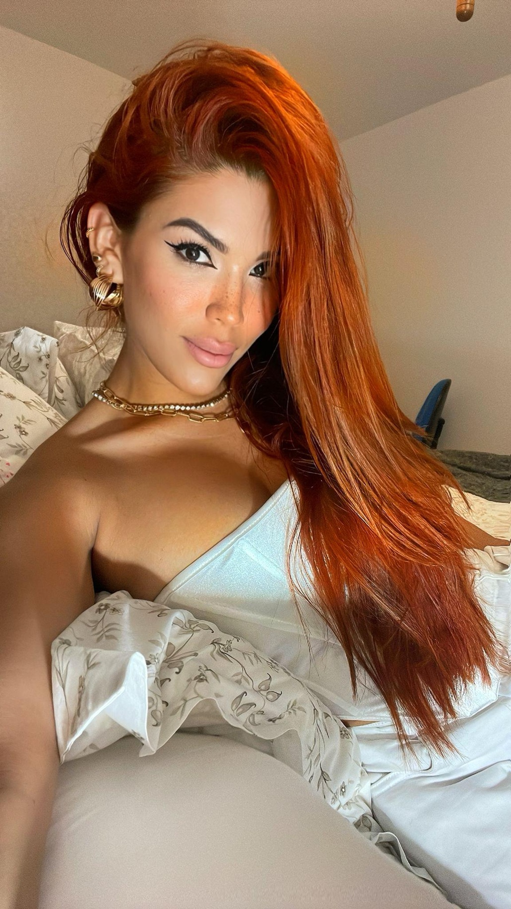 633577920|ARIEL|Chica