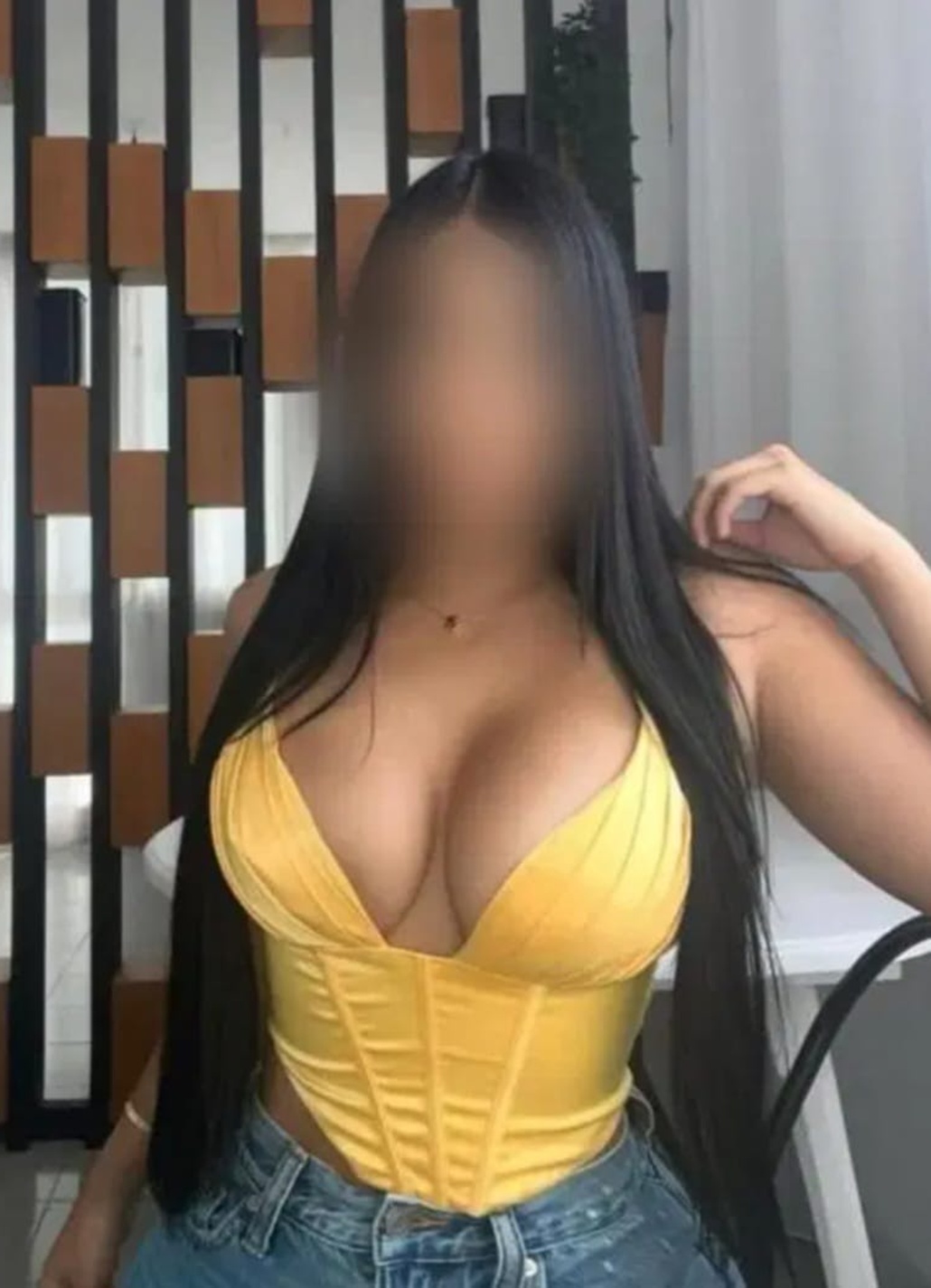 672004431|LUCY|Escort