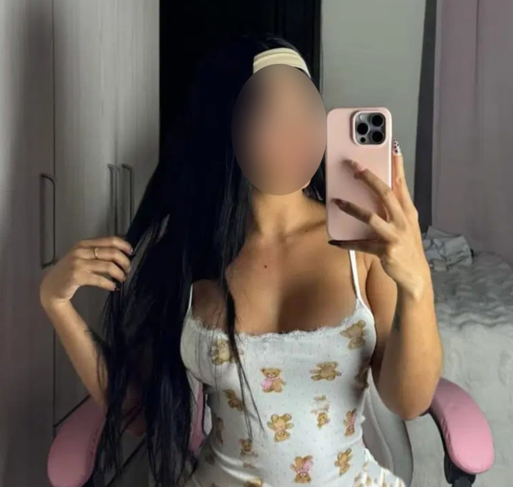 672004431|LUCY|Escort