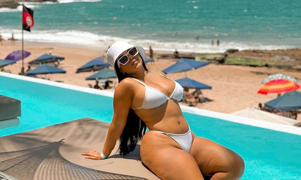 611226309|THAYS|Chica