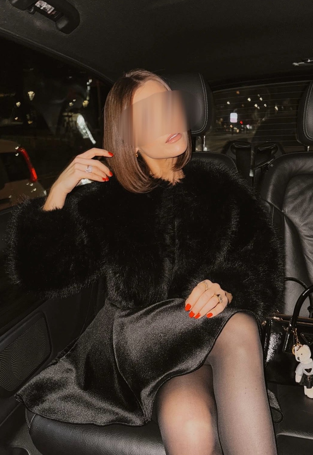 611228037|VICTORIA|Chica