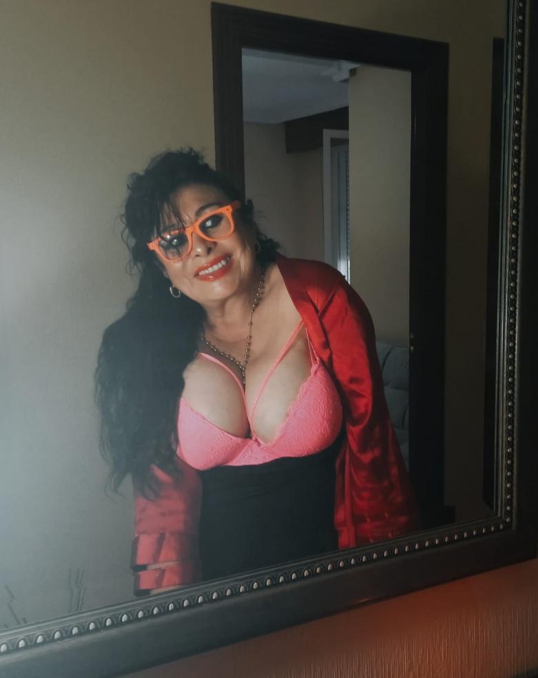 614749980|AMAL|Chica