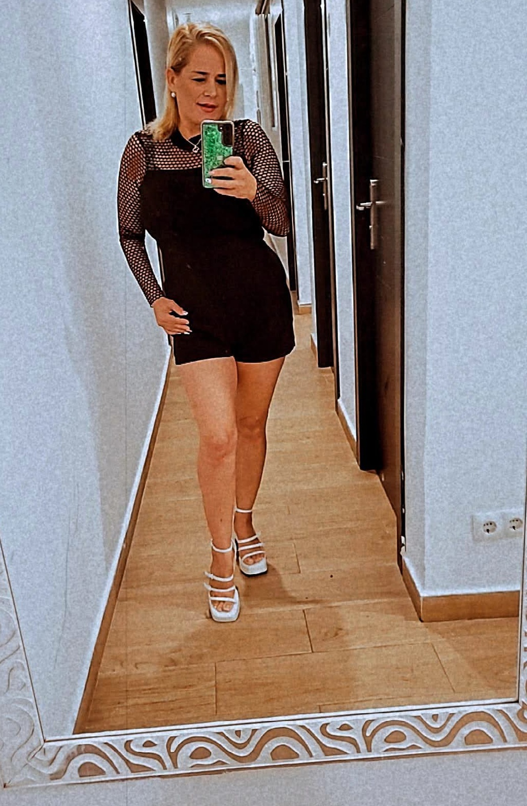 603373678 | NIEVES | Escort
