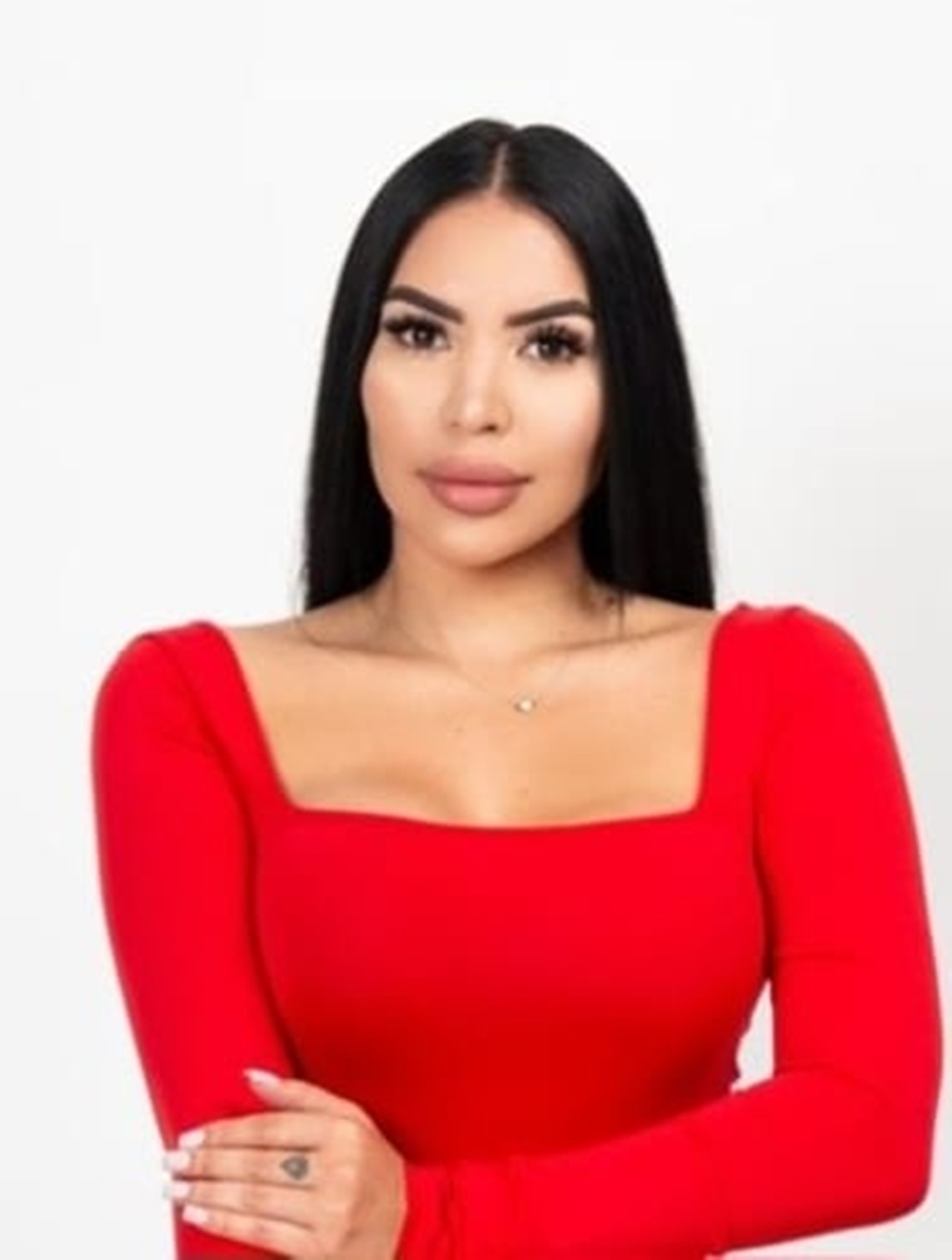 680615957|LUCIANA|Puta