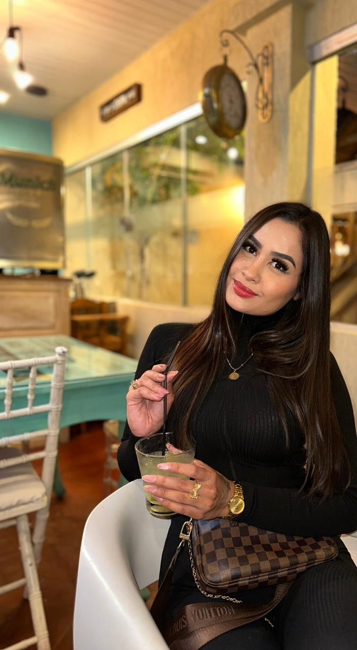 600245463|CAROLINA|Chica