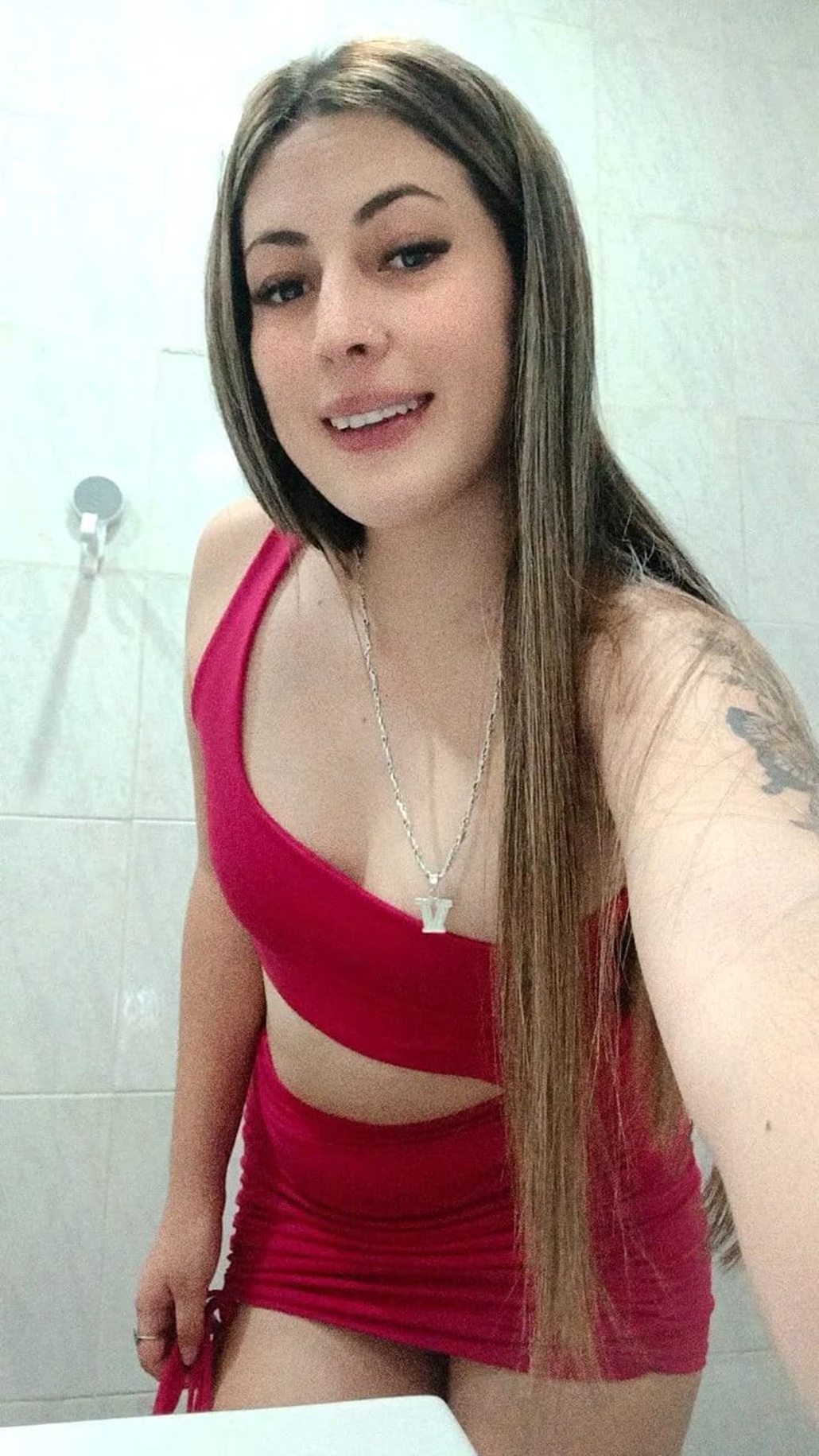 613631216|LILI|Chica