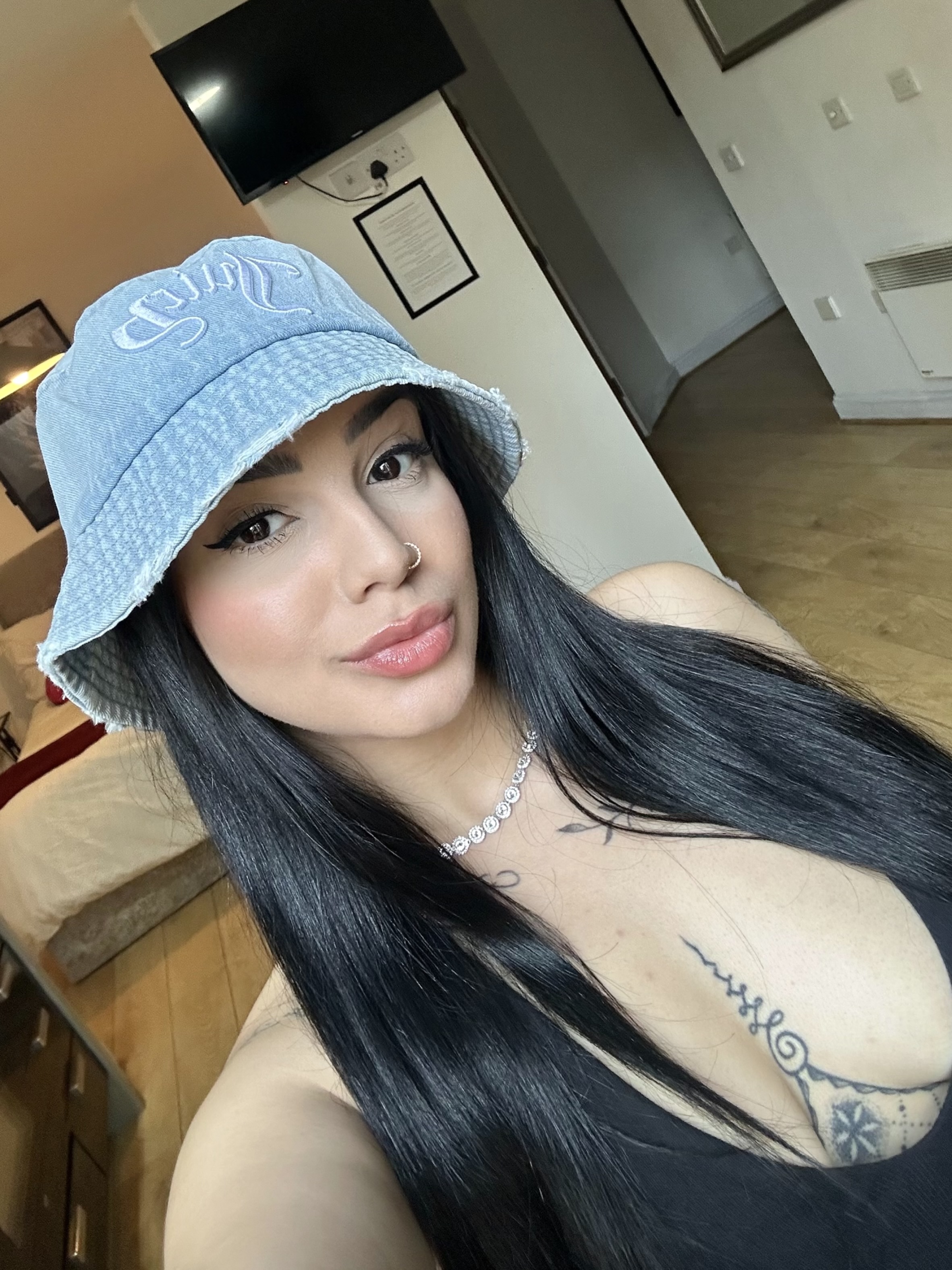 632514241|MIRELLA VITURINI|Chica