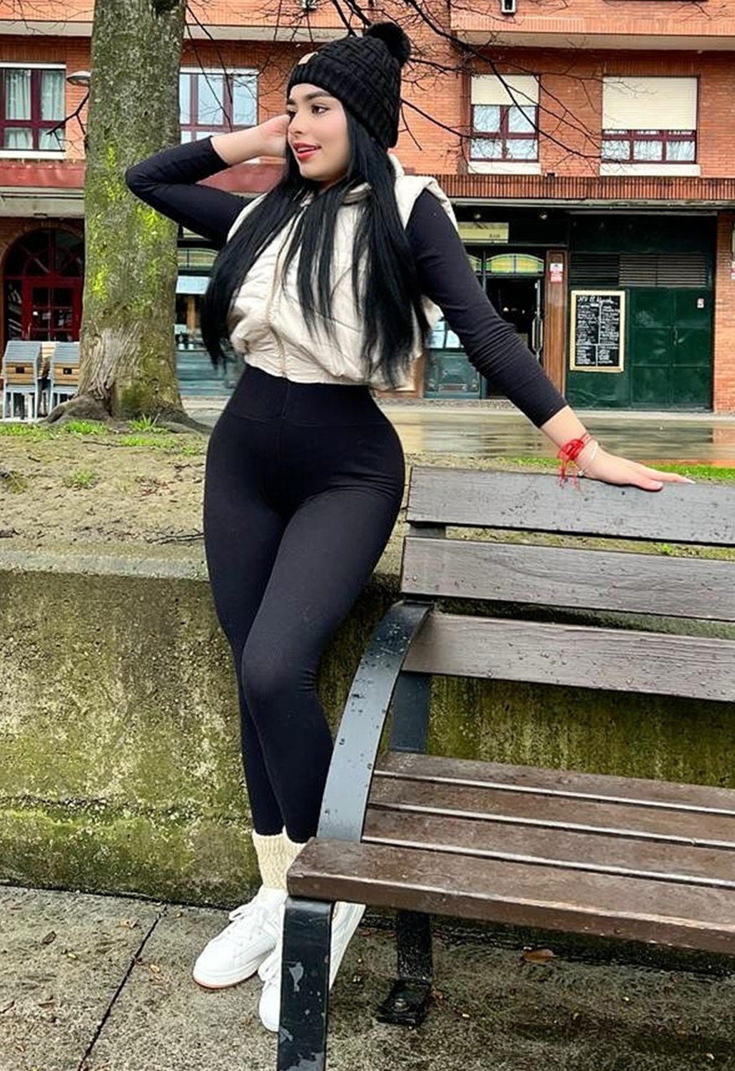 645998514|ISA|Chica