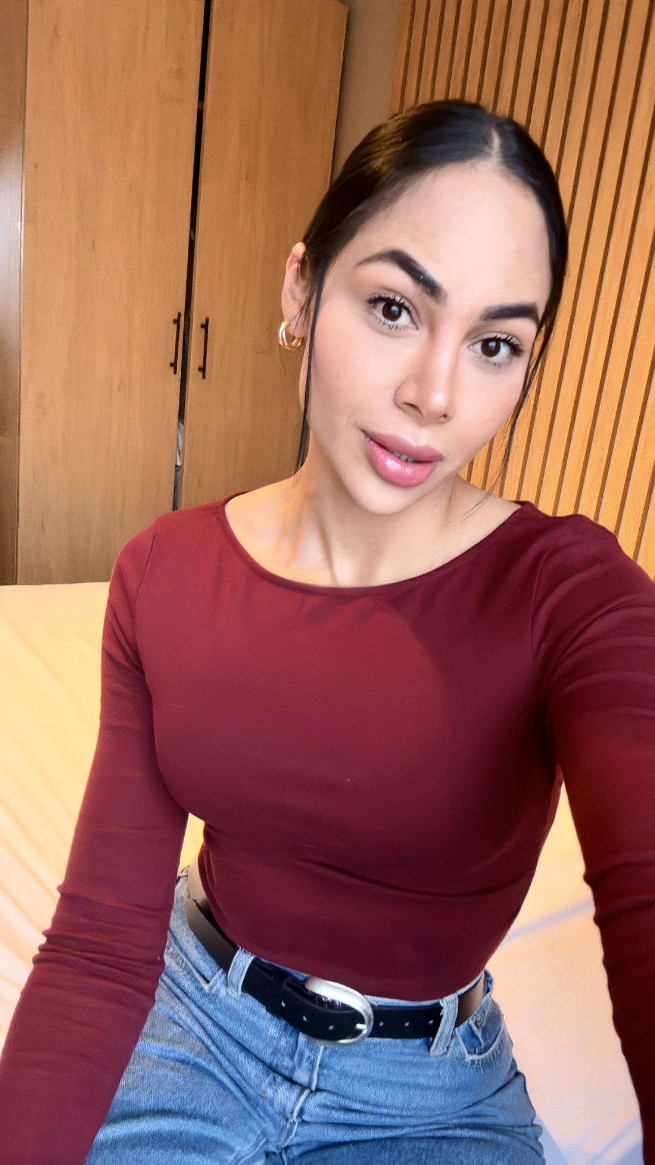 695129728|PAMELA|Chica